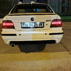 BMW E39 2001