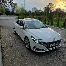 Hyundai Elantra 2021