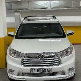 Toyota Highlander 2016
