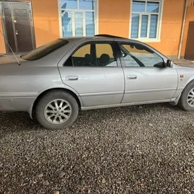 Toyota Camry 2000