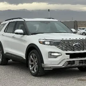 Ford Explorer 2024