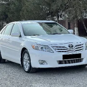 Toyota Camry 2010