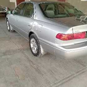 Toyota Camry 2000