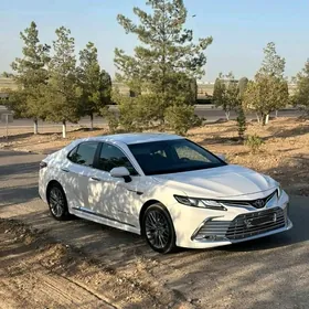 Toyota Camry 2018
