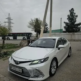 Toyota Camry 2022