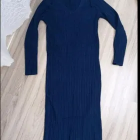 теплые платья, свитера