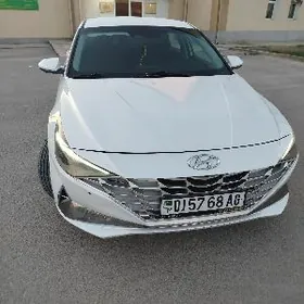 Hyundai Elantra 2021