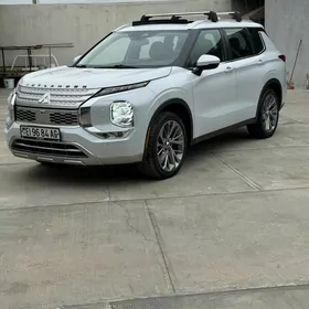 Mitsubishi Outlander 2022