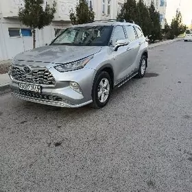 Toyota Highlander 2020