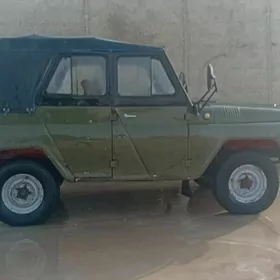 UAZ 469 1986