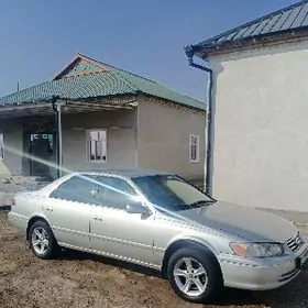 Toyota Camry 2000