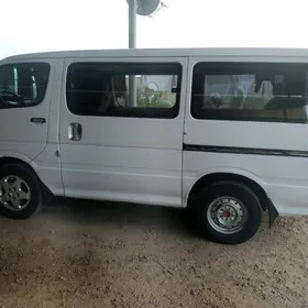 Toyota Hiace 1995