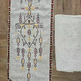 требуется ПОРТНИХА