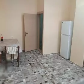 Mir7/2  1komnat 9/8etazy