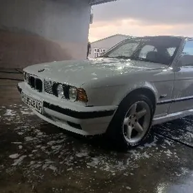 BMW 525 1990