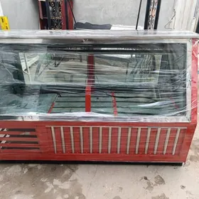 uly wetrina holodilnik