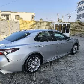 Toyota Camry 2023