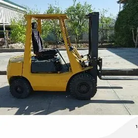 Kara Forklift 2000