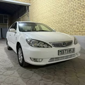 Toyota Camry 2005