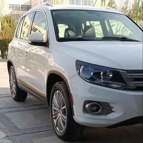 Volkswagen Tiguan 2012