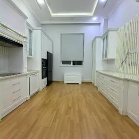 Elitka Moskowskiy 4 kom satlyk