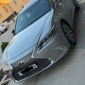 Lexus ES 350 2020
