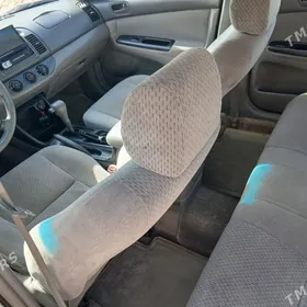 Toyota Camry 2004