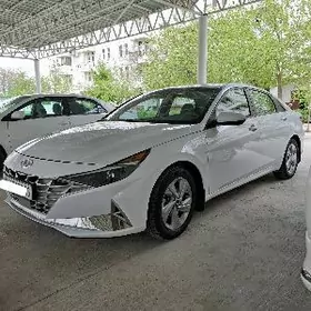 Hyundai Elantra 2021