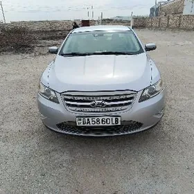 Ford Taurus 2012