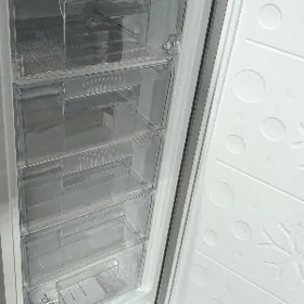 DIK MOROZILNIK 6 ÇEKMELI TÄZE