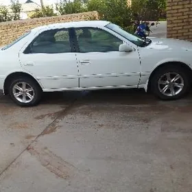 Toyota Camry 2000