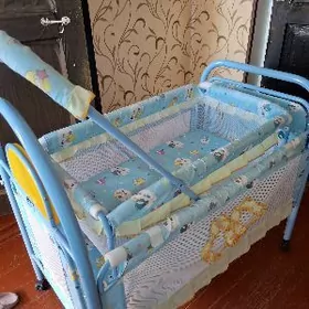 Кроватка детская
