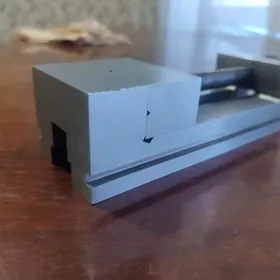 тиски  станочные