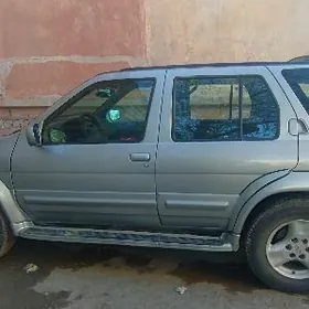 Infiniti QX4 2000