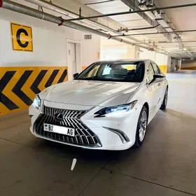 Lexus ES 350 2019