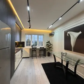 ЕВРОЛЮКС3 КМНМИР32-Й ЭТАЖ