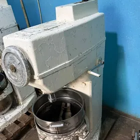 Tort Mikser konditerski Миксер