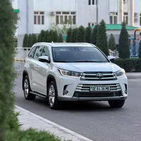 Toyota Highlander 2017
