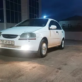 Chevrolet Aveo 2004