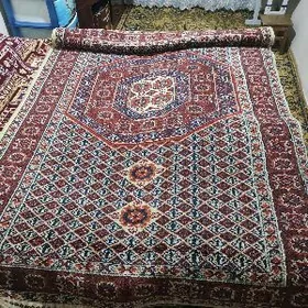 Есть 2 ковра одинаковые СССР