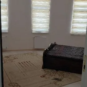 Arenda mir 8  7 etaj 3kom