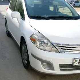 Nissan Versa 2010