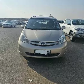 Toyota Sienna 2008