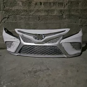 2020 Camry bamper Se