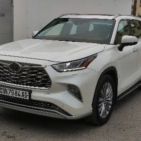 Toyota Highlander 2020