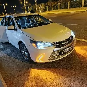 Toyota Camry 2016