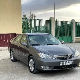Toyota Camry 2005