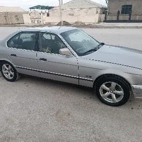 BMW E34 1990