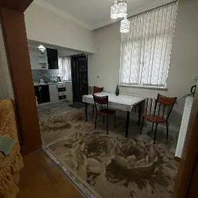 Ким район 1 эт 4 ком центр