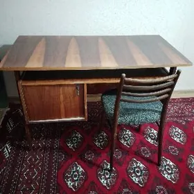 Стол писменный